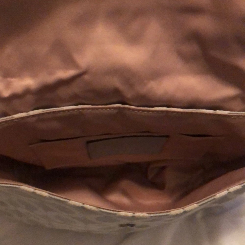 Purse - Picture 4 of 6